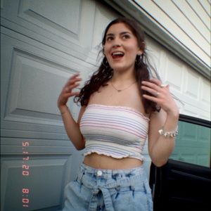 Meet your Posher, Denise